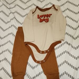 Wonder Nation Cream and Brown Baby Outfit 12months